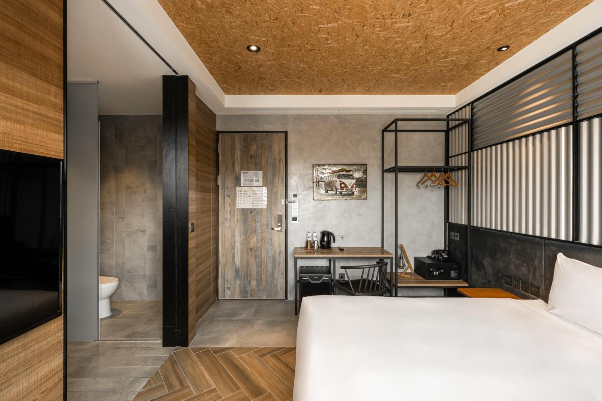 Hotel Leisure 台南行旅-巷弄潮旅 Экстерьер фото